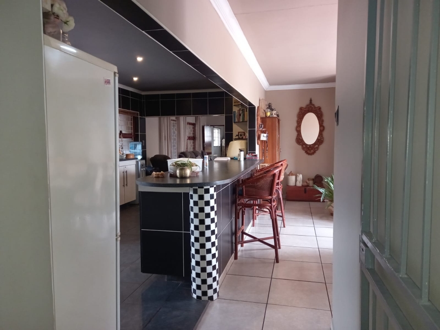 4 Bedroom Property for Sale in Parkersdorp Western Cape